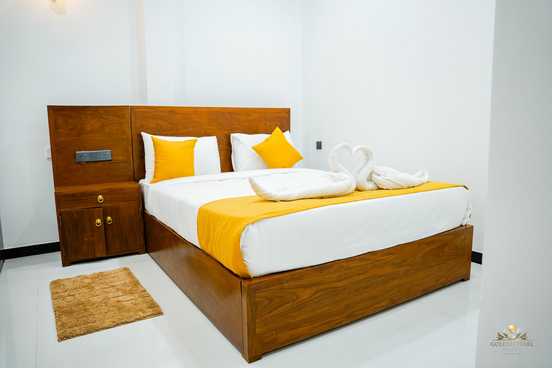 Room 102 - 3