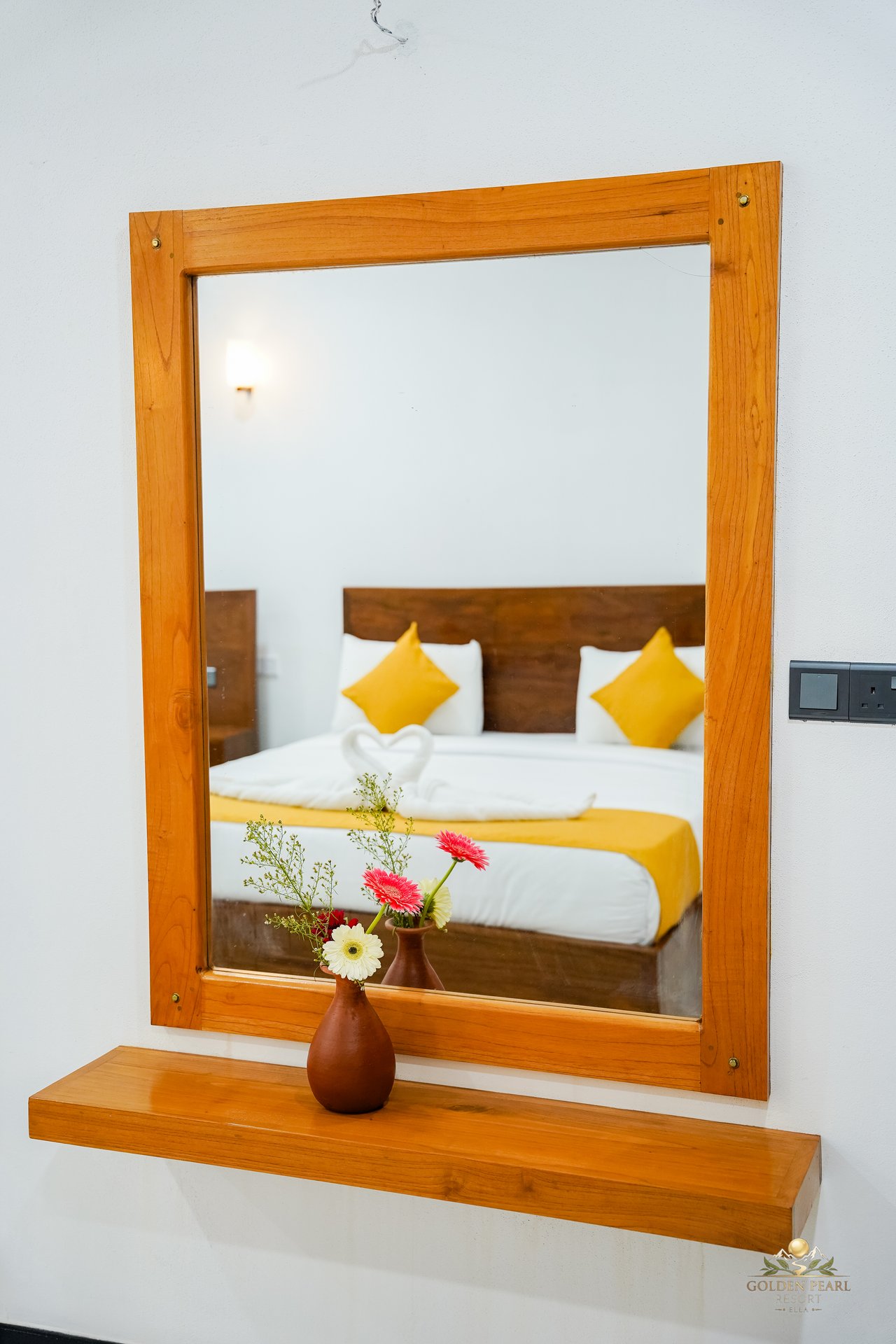 Room 102 - 6