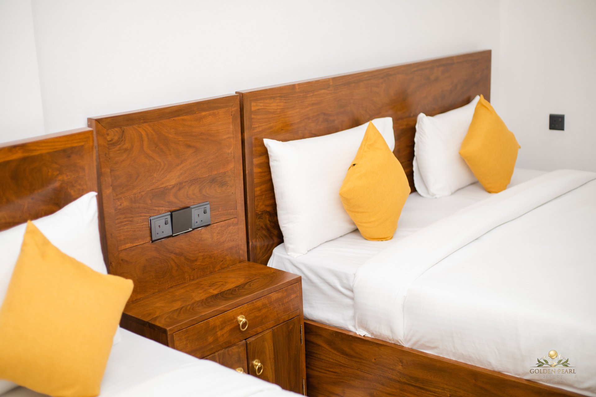 Room 103 - 4